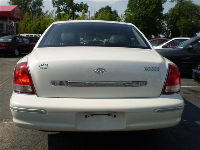 Hyundai XG300 2001 photo 3