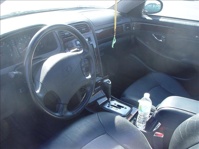 Hyundai XG300 2001 photo 3