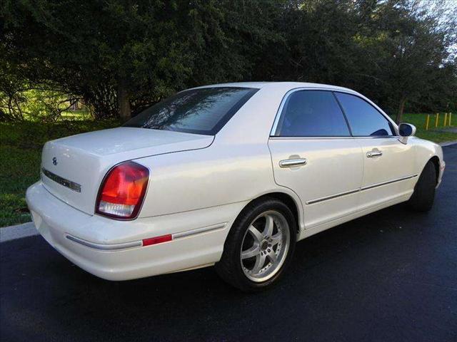 Hyundai XG300 2001 photo 2