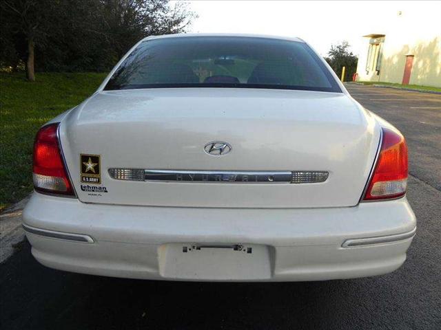 Hyundai XG300 2001 photo 3