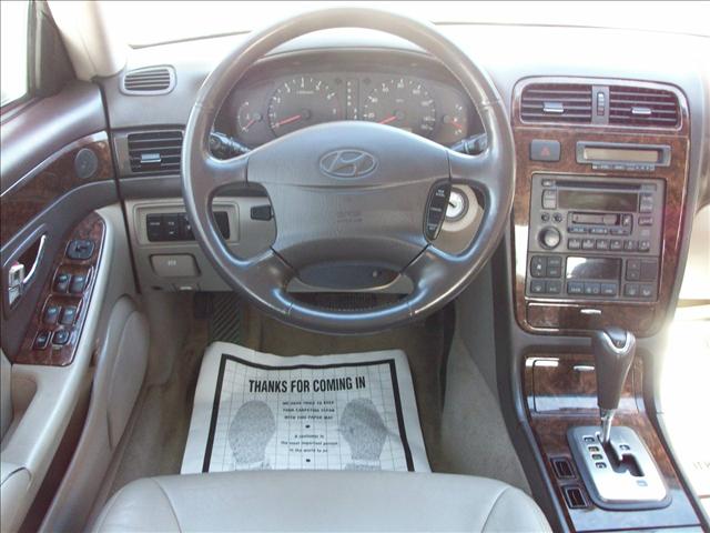 Hyundai XG350 2002 photo 3