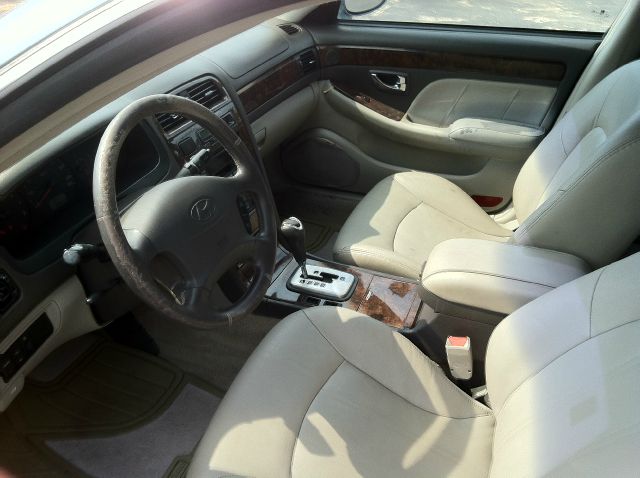 Hyundai XG350 2003 photo 4