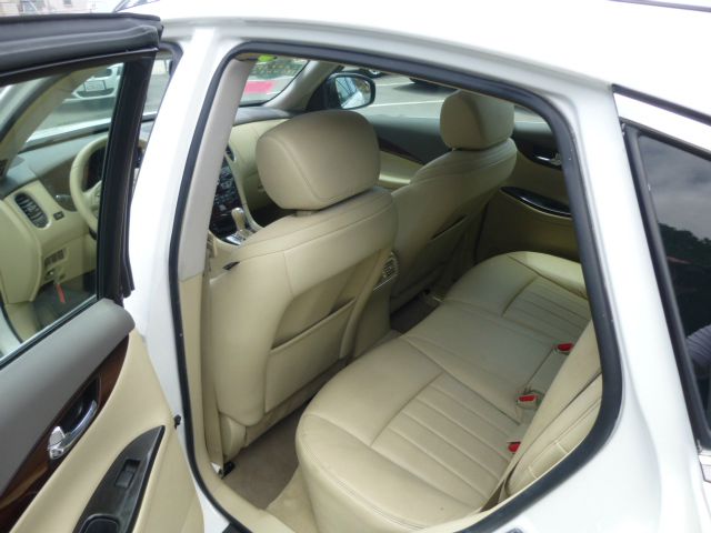 Infiniti EX35 2008 photo 16