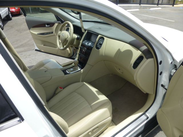 Infiniti EX35 2008 photo 17