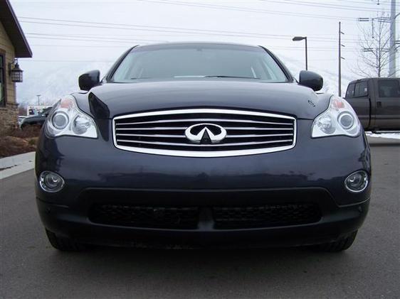 Infiniti EX35 2010 photo 2