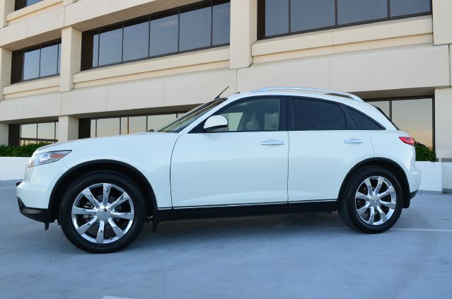 Infiniti FX35 2004 photo 3