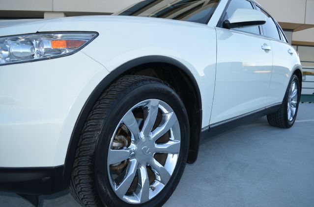 Infiniti FX35 2004 photo 4
