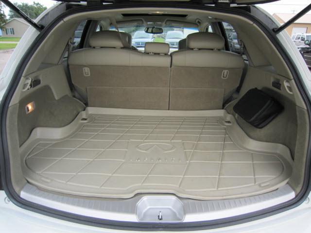 Infiniti FX35 2004 photo 4