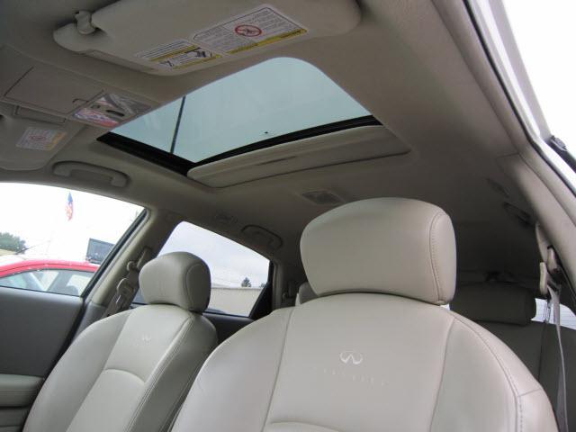 Infiniti FX35 2004 photo 5