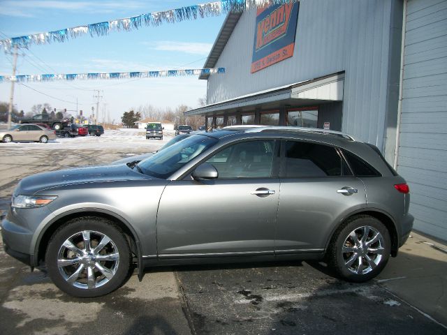 Infiniti FX35 2004 photo 3