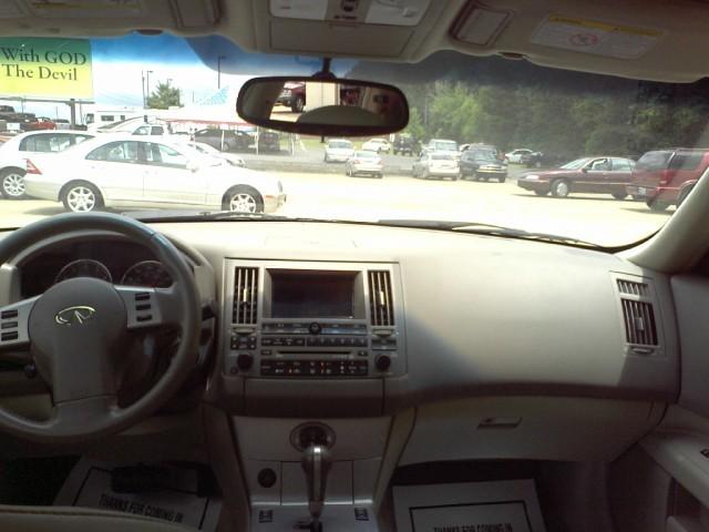 Infiniti FX35 2004 photo 4