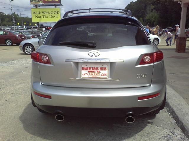 Infiniti FX35 2004 photo 3