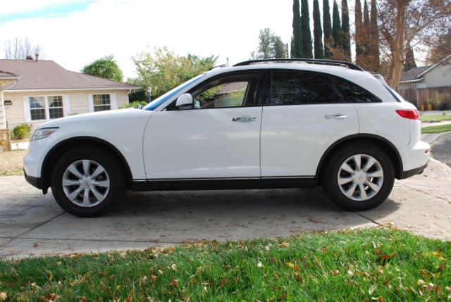 Infiniti FX35 2004 photo 1