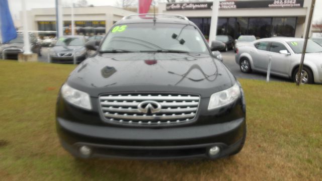 Infiniti FX35 2004 photo 2