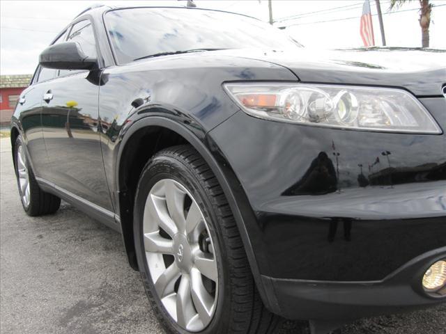 Infiniti FX35 2004 photo 4