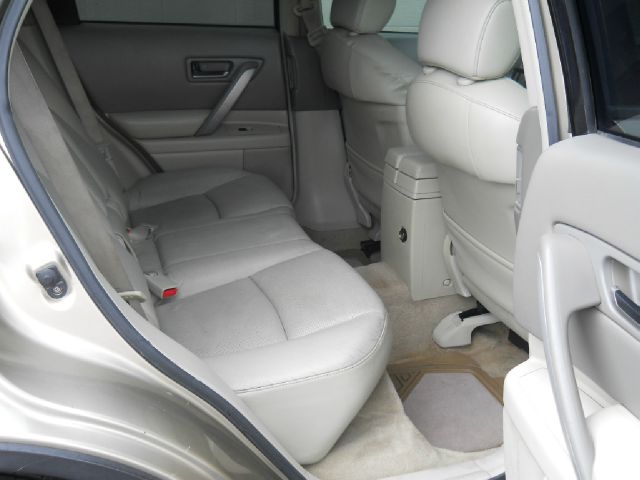 Infiniti FX35 2004 photo 2