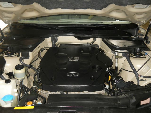 Infiniti FX35 2004 photo 8