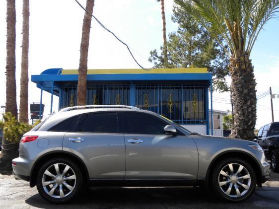 Infiniti FX35 2004 photo 4