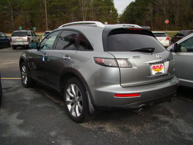 Infiniti FX35 2005 photo 2