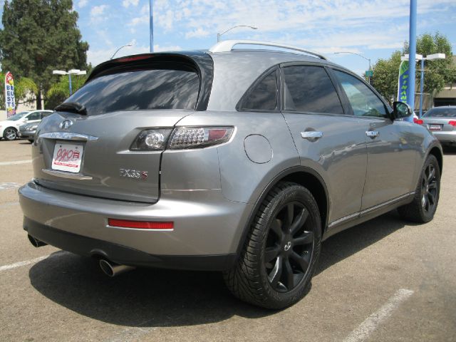 Infiniti FX35 2005 photo 3