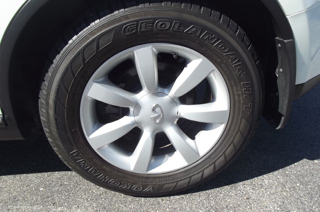 Infiniti FX35 2005 photo 3