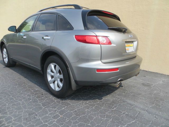 Infiniti FX35 A8 SUV