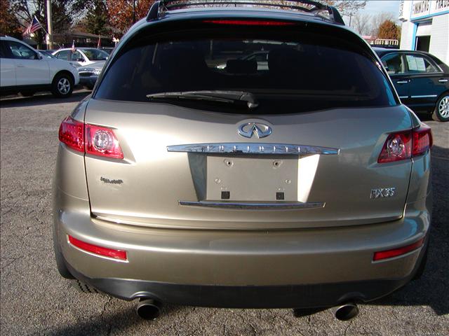 Infiniti FX35 2005 photo 4