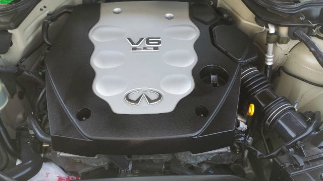 Infiniti FX35 2006 photo 2