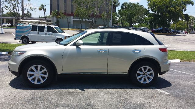 Infiniti FX35 2006 photo 3