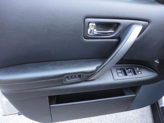 Infiniti FX35 2006 photo 17