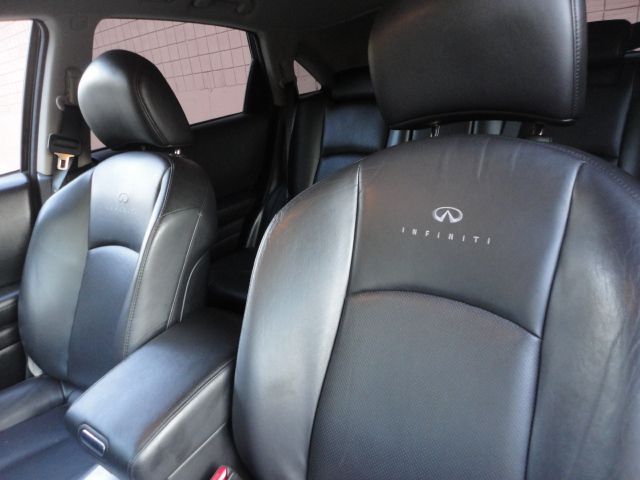 Infiniti FX35 2006 photo 21