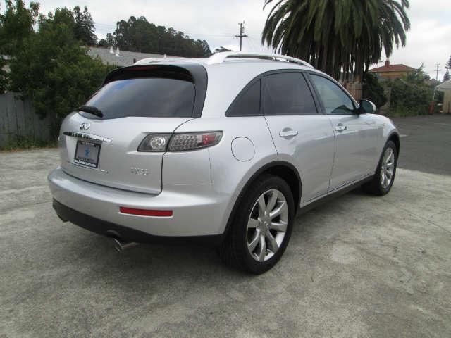 Infiniti FX35 2006 photo 2
