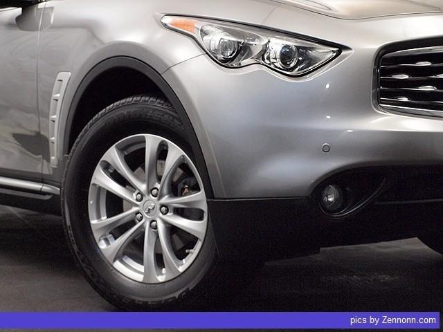 Infiniti FX35 2009 photo 2