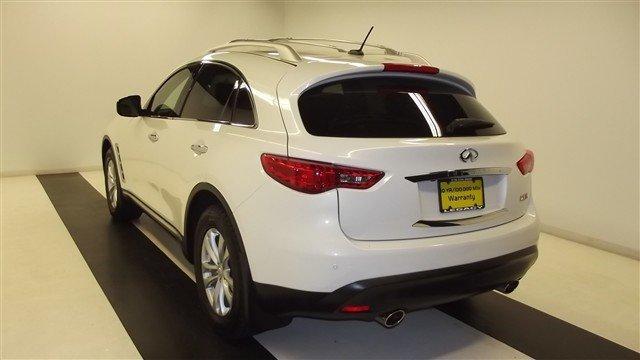 Infiniti FX35 2009 photo 2