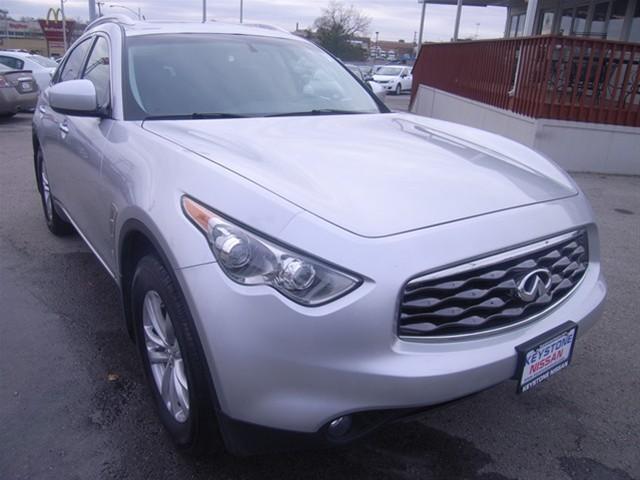 Infiniti FX35 2010 photo 1