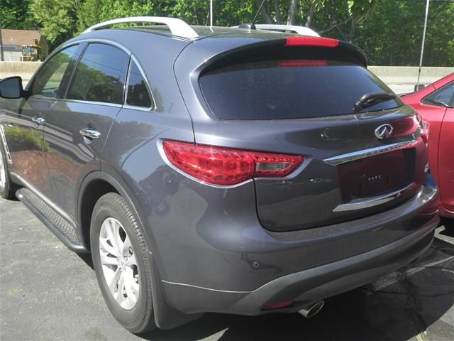 Infiniti FX35 2011 photo 8