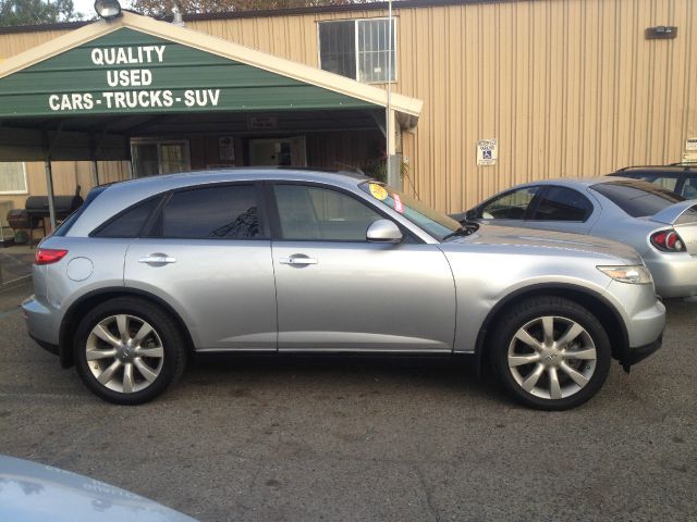 Infiniti FX45 2003 photo 3