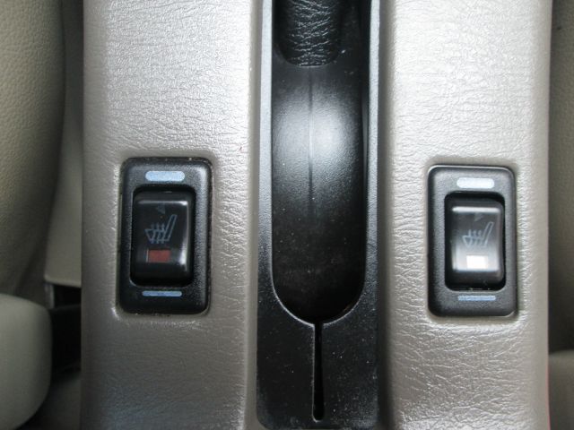 Infiniti G20 1999 photo 1