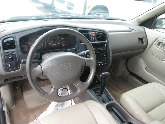 Infiniti G20 1999 photo 2