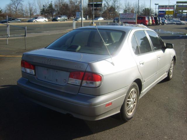 Infiniti G20 1999 photo 3