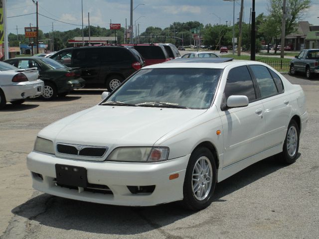 Infiniti G20 LS Flex Fuel 4x4 This Is One Of Our Best Bargains Sedan
