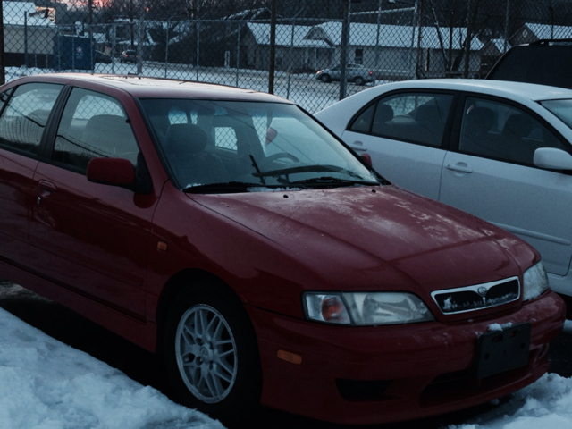 Infiniti G20 1999 photo 2