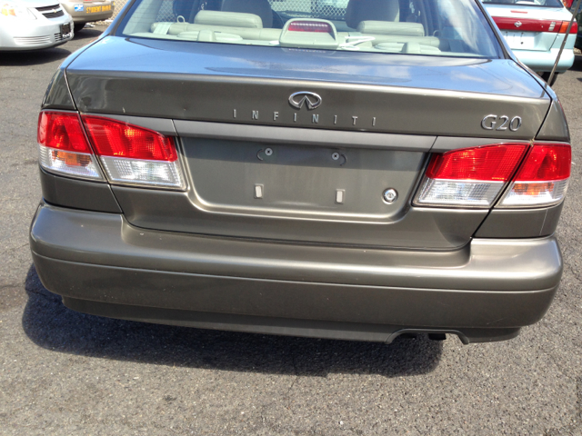 Infiniti G20 3.5 Sedan