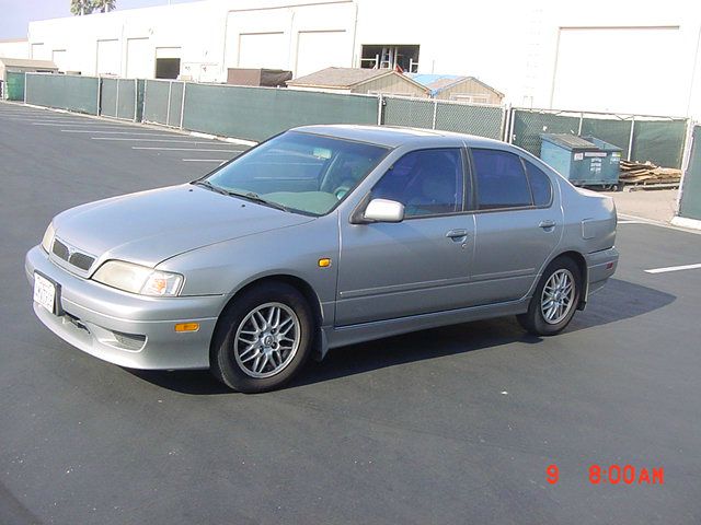 Infiniti G20 2000 photo 2