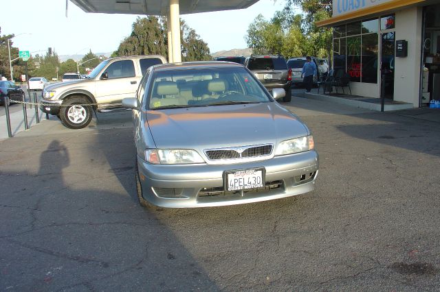 Infiniti G20 2001 photo 2