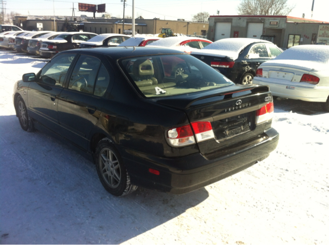 Infiniti G20 2001 photo 1