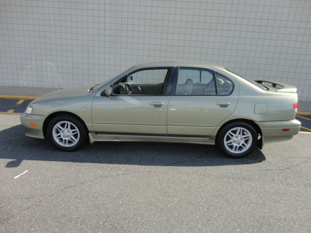 Infiniti G20 2001 photo 4