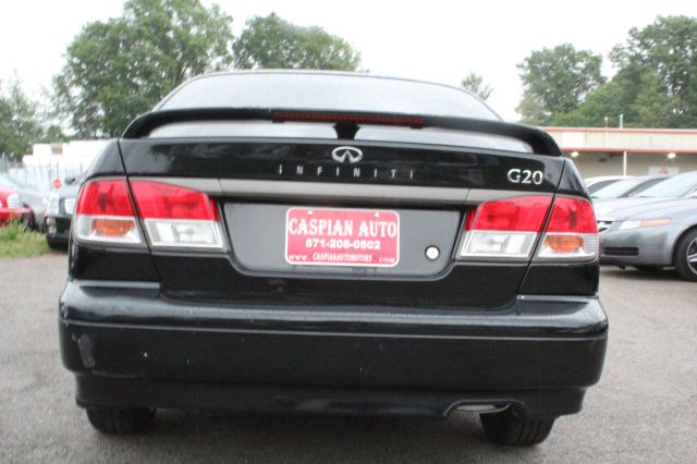 Infiniti G20 2001 photo 14