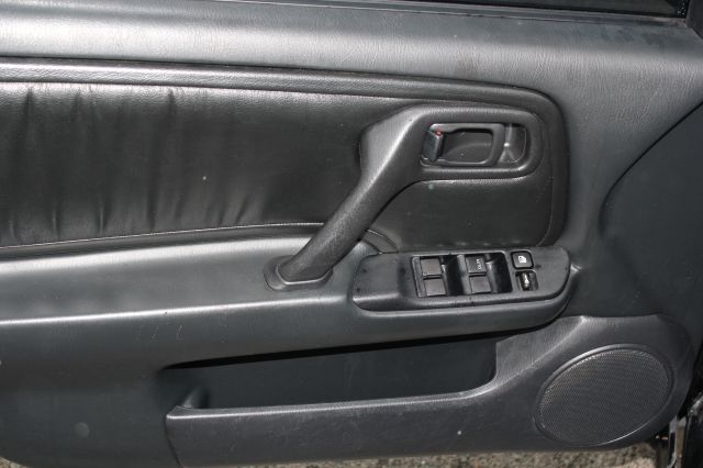 Infiniti G20 2001 photo 4