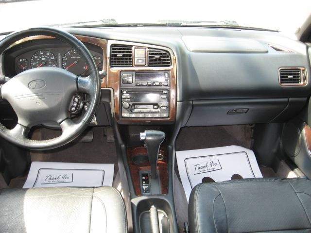 Infiniti G20 2002 photo 6